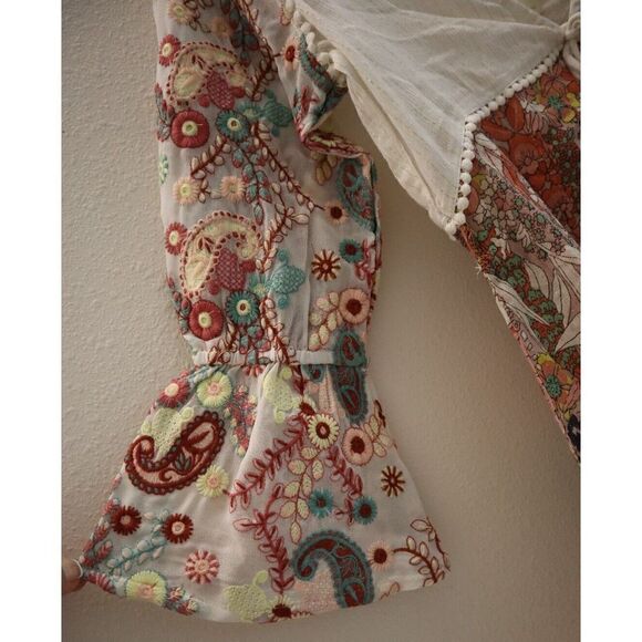 Raga R3477 Women's Sz S Beige Floral Embroidered Tunic Top - Picture 4 of 6